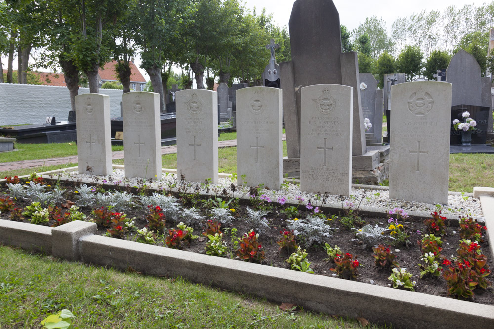 Commonwealth War Graves Vlissegem #1