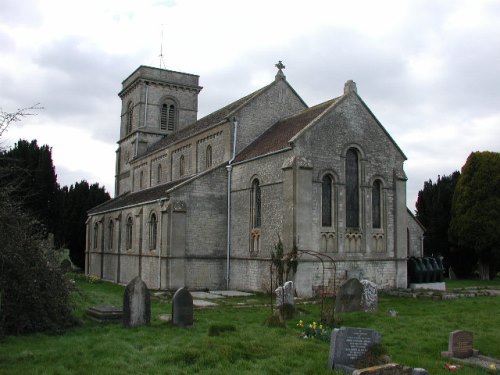 Oorlogsgraf van het Gemenebest St. John Churchyard