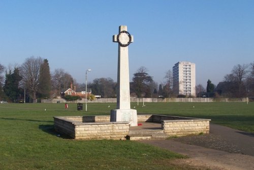 Oorlogsmonument Goldington (Salph End)