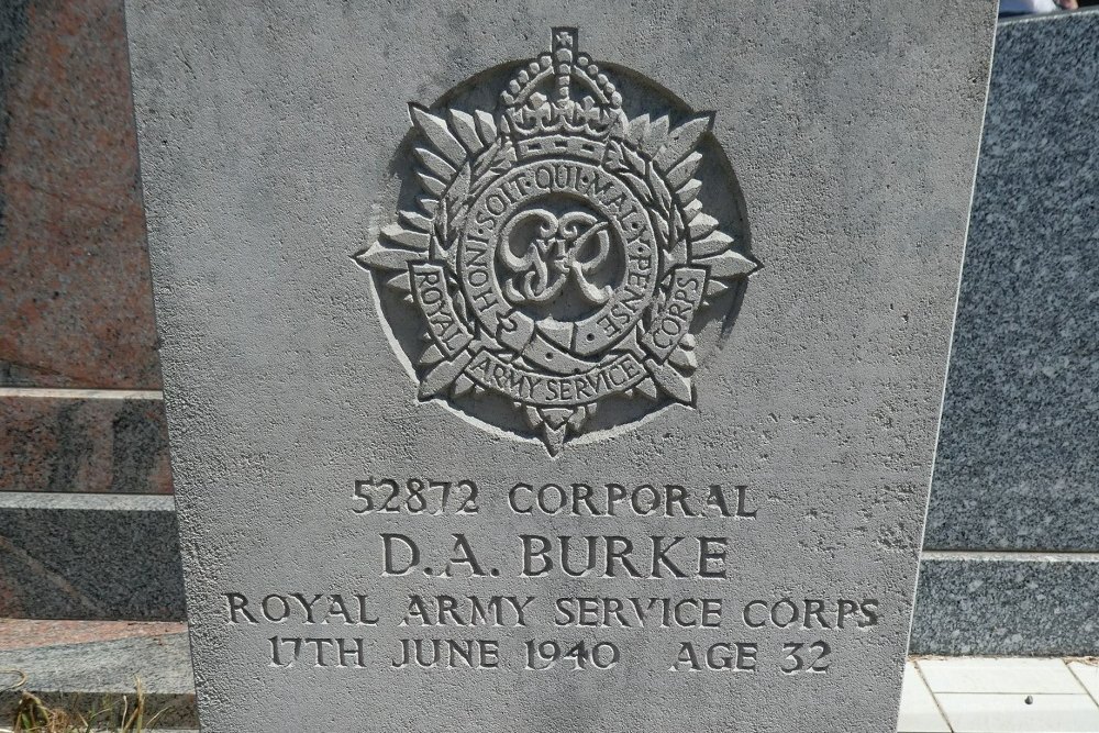 Commonwealth War Graves Aytr #2