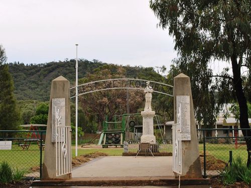 War Memorial Tambar Springs #1