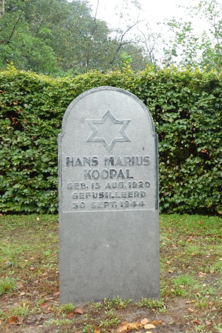 Jewish War Graves Municipal Cemetery Westerbork #4