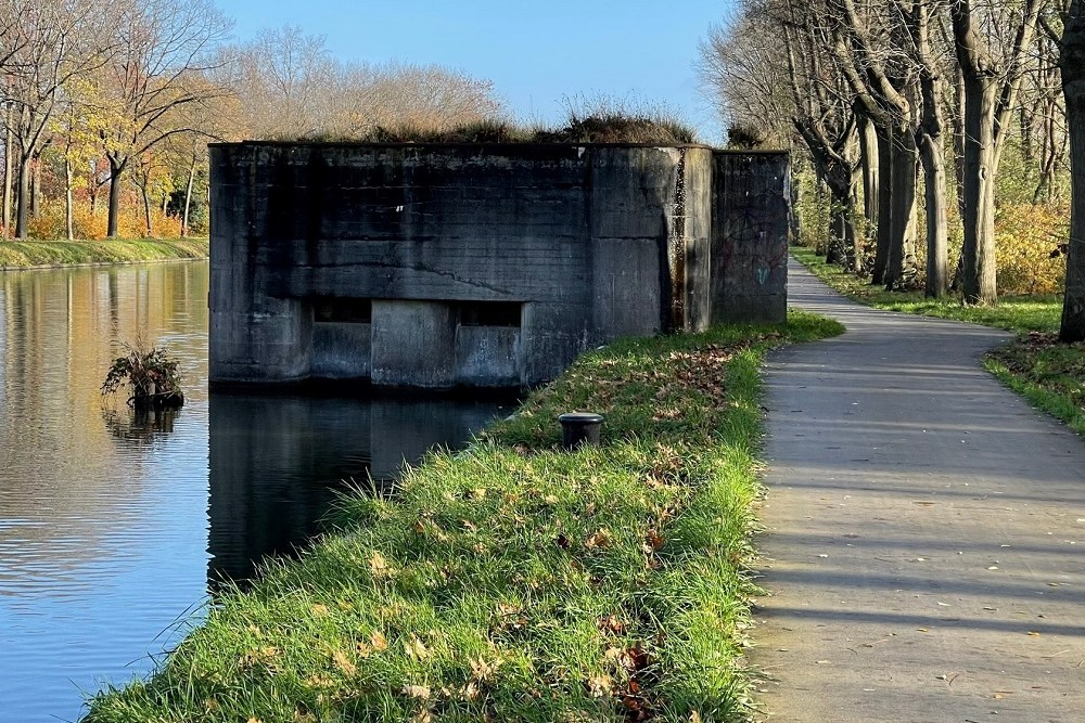 Bunker 16 Border Defence Bocholt-Herentals Canal
