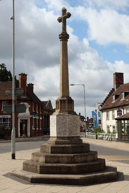 Oorlogsmonument Attleborough #1