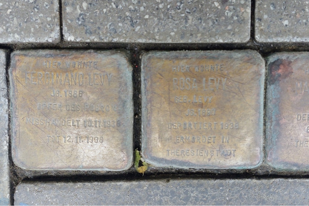 Stumbling Stones Engerserstraße Str. / Mittelstraße #3