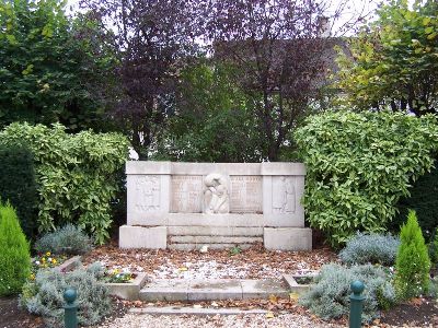 Oorlogsmonument Louveciennes #1