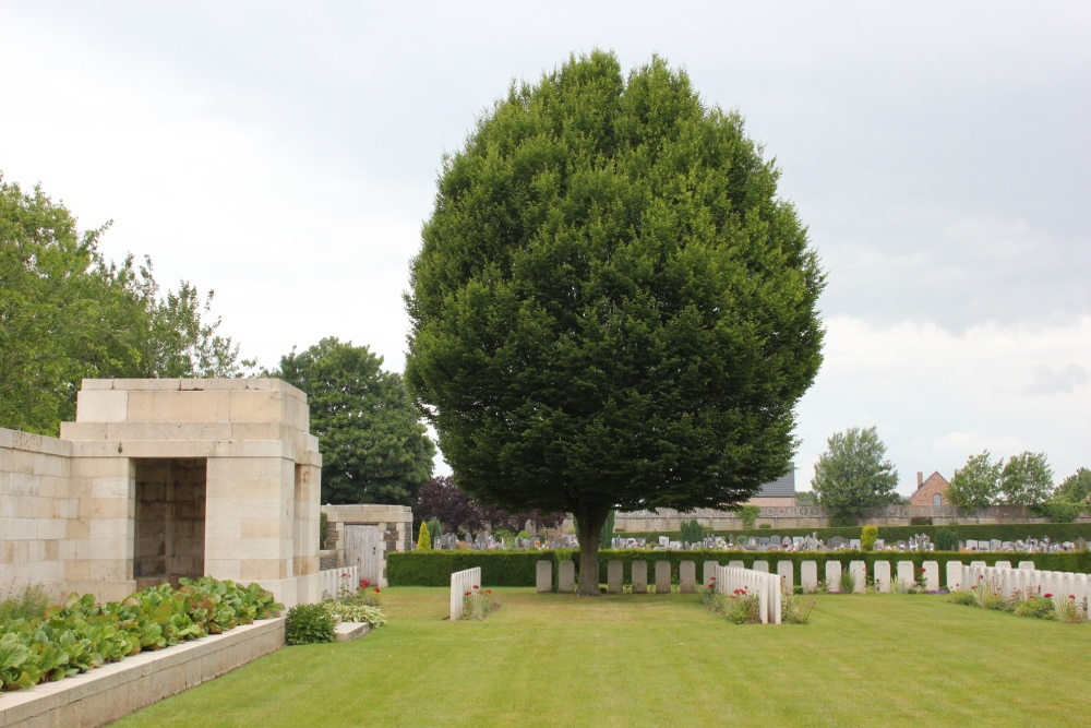 Oorlogsgraven van het Gemenebest Tournai Extension #4