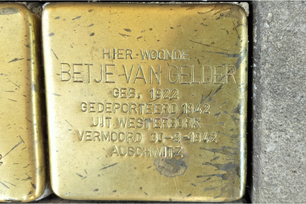 Stolpersteine Gouvernestraat 126a #3