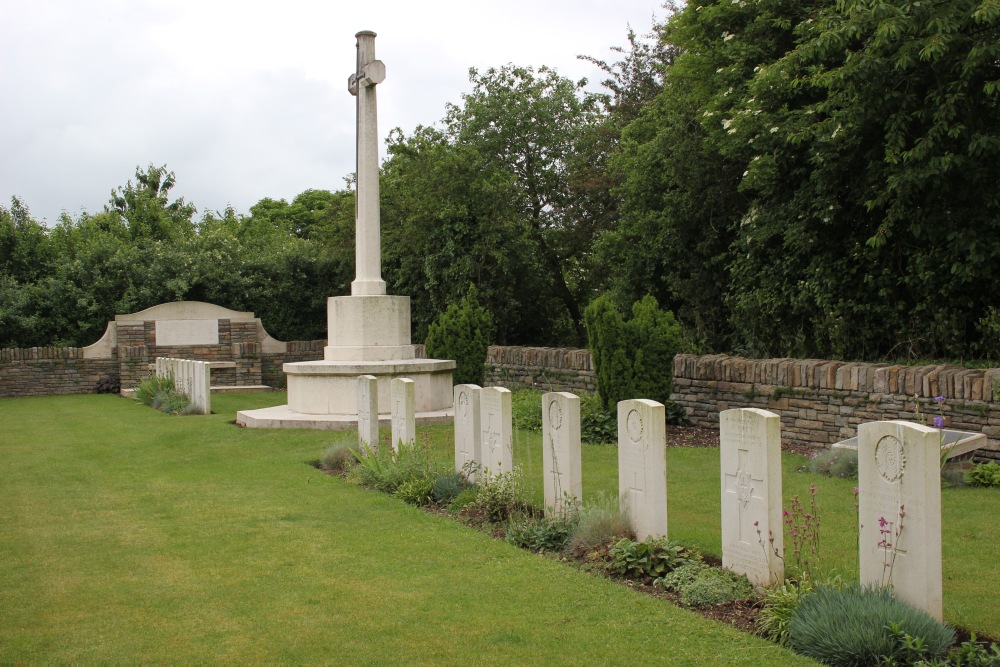Commonwealth War Cemetery Fampoux #2