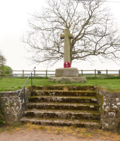 Oorlogsmonument Chevithorne #1