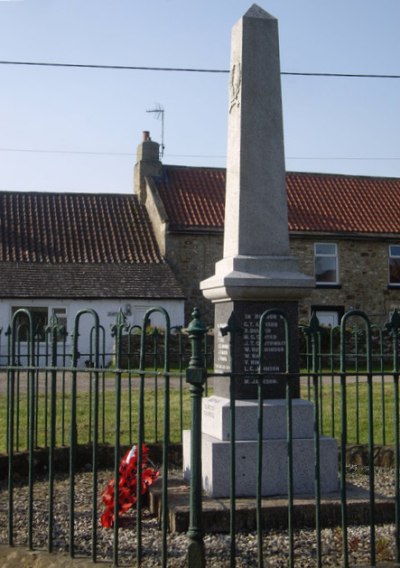 Oorlogsmonument Newsham #1