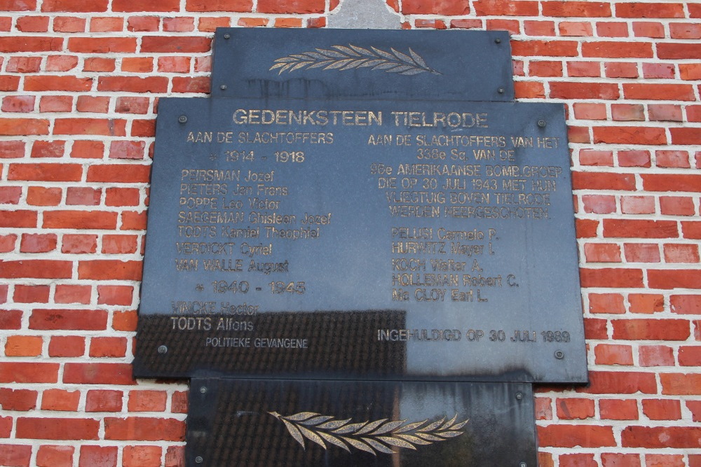 Oorlogsmonument Tielrode #2