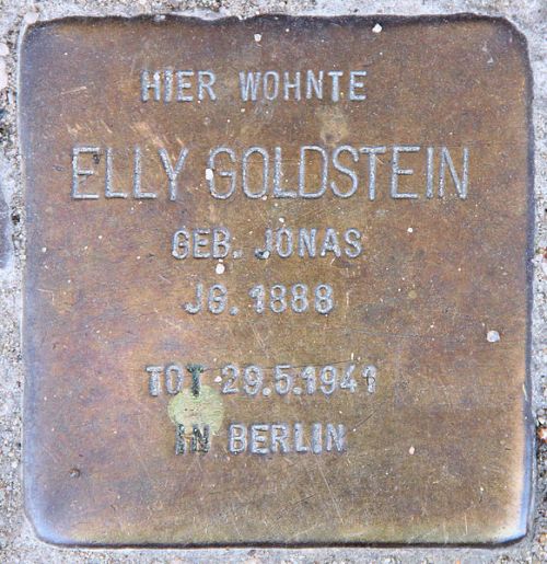 Stolpersteine Niebuhrstrae 67 #1