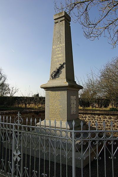 Oorlogsmonument Bazoches-au-Houlme #1