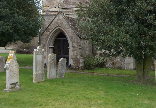 Oorlogsgraf van het Gemenebest All Saints Churchyard