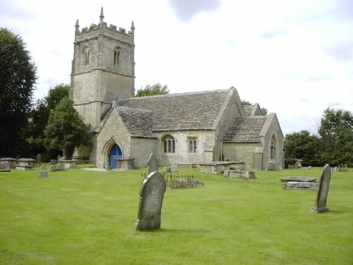 Commonwealth War Grave Holy Cross Churchyard