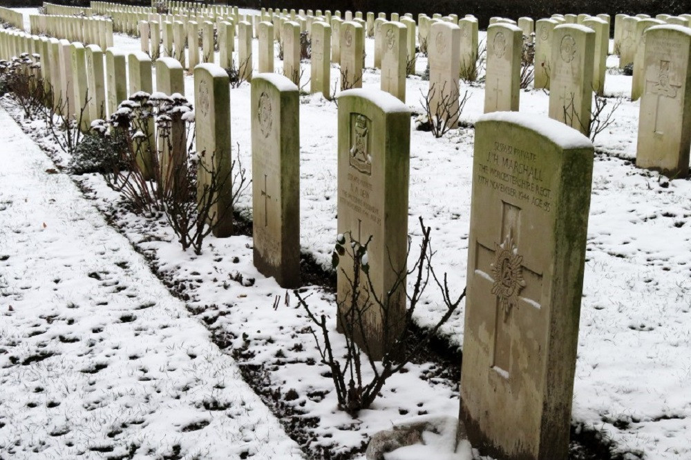 Commonwealth War Cemetery Brunssum #1