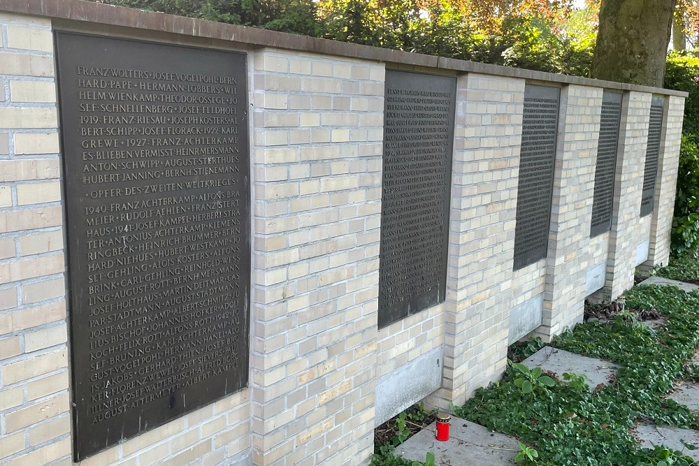 Oorlogsmonument Begraafplaats Mesum #2