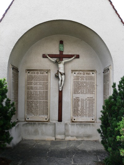 War Memorial Tomerdingen #1