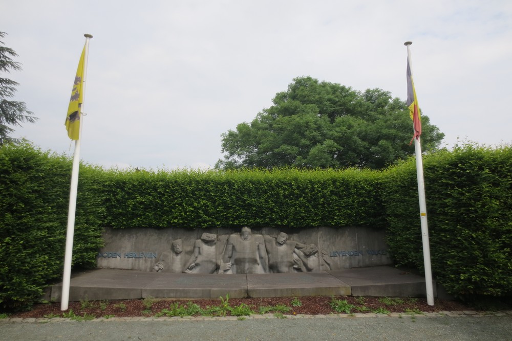 War Memorial Deurne #1