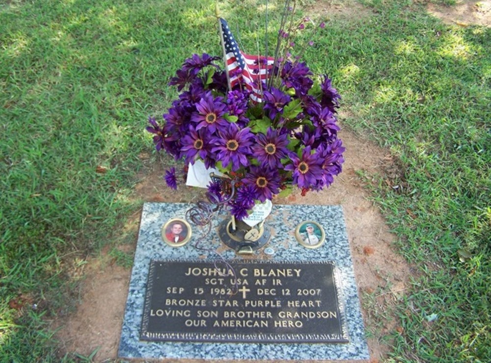 American War Grave Charlotte Memorial Gardens