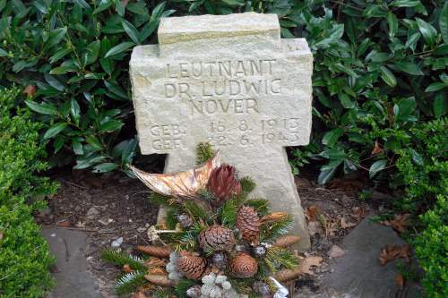 Grave Lieutenant Dr. Ludwig Nover #4