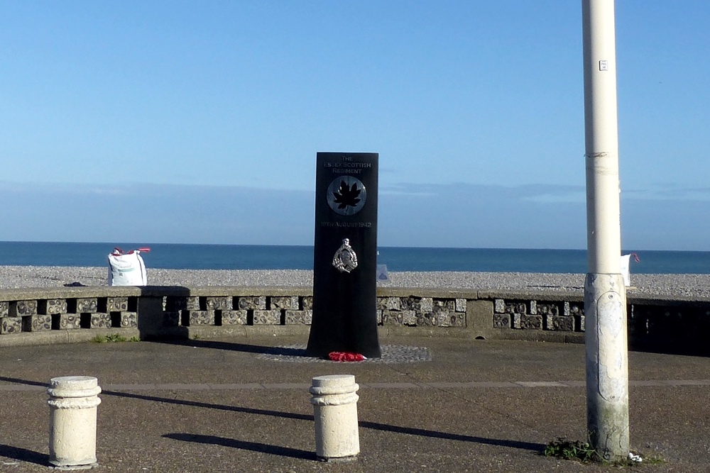 Memorial The Essex Scottish Regiment #1