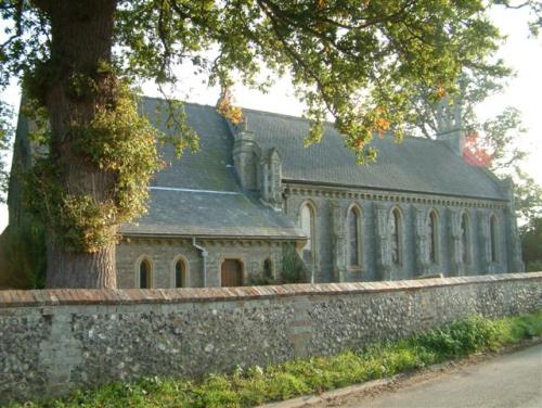 Oorlogsgraf van het Gemenebest All Saints Churchyard