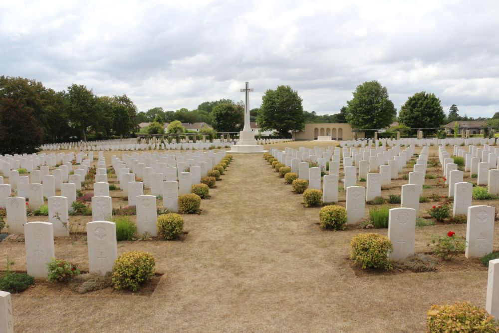 Commonwealth War Cemetery Ranville #1