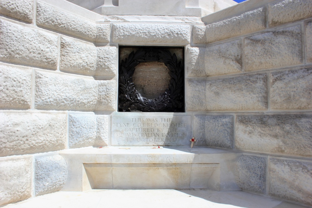 Memorial 3rd Australian Division Passendale