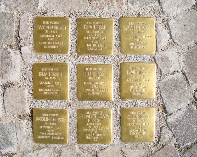 Stolpersteine Mitteltor 3