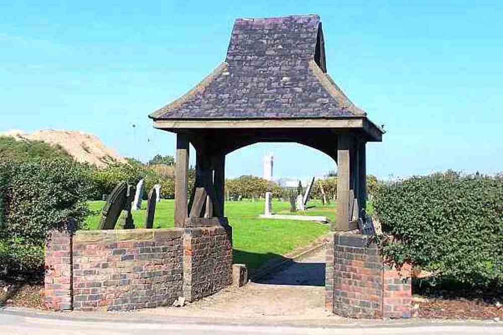 Oorlogsgraven van het Gemenebest St. John Churchyard #1