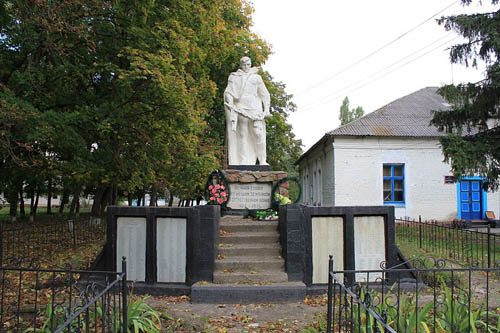 Oorlogsmonument Dynysy #1