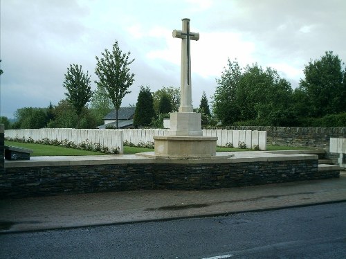 Commonwealth War Cemetery Landrecies