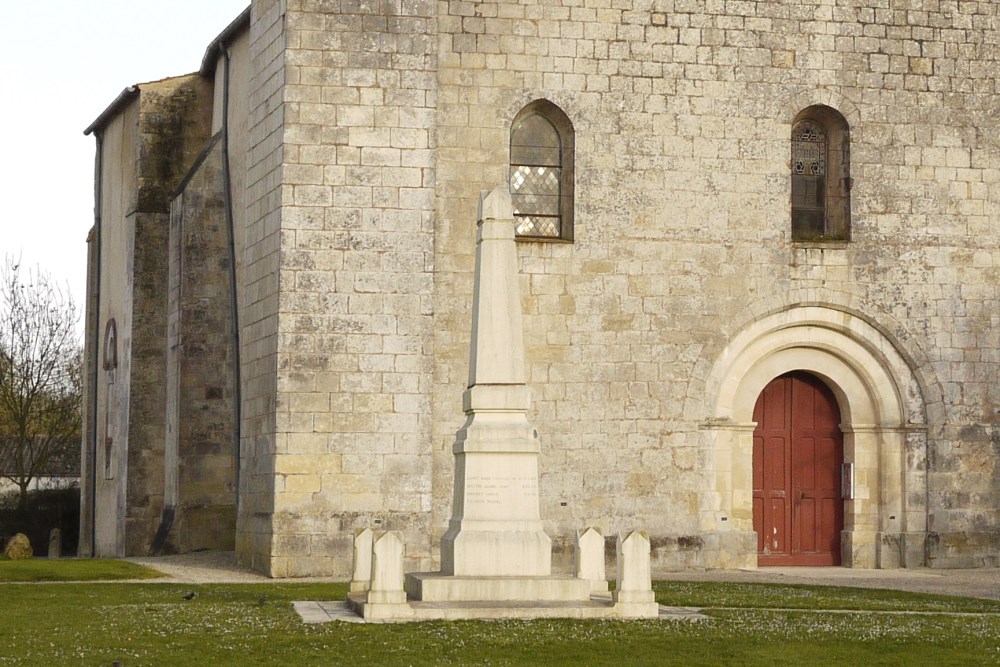 Oorlogsmonument Saint-Sauveur-d'Aunis #1