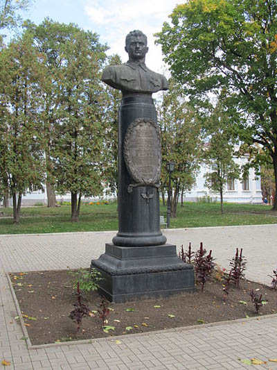 Monument Held van de Sovjet-Unie S.P. Suprun #1