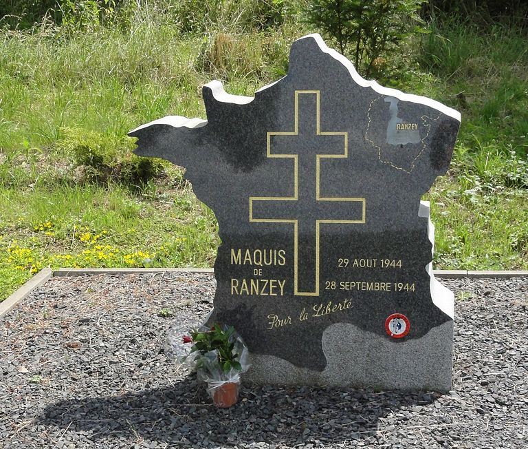 Monument Omgekomen Verzetsstrijders Ranzey #1