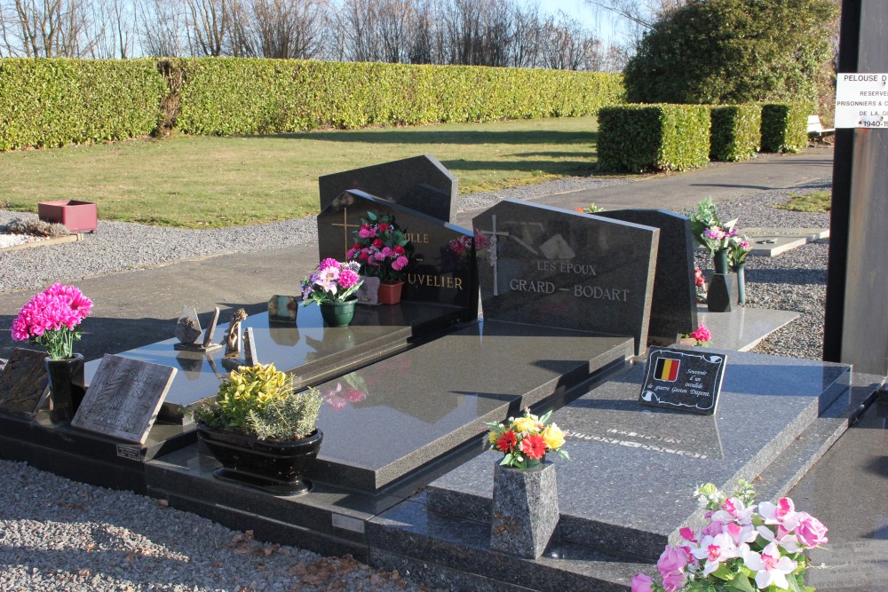 Belgische Graven Oudstrijders Hellebecq Begraafplaats	 #3
