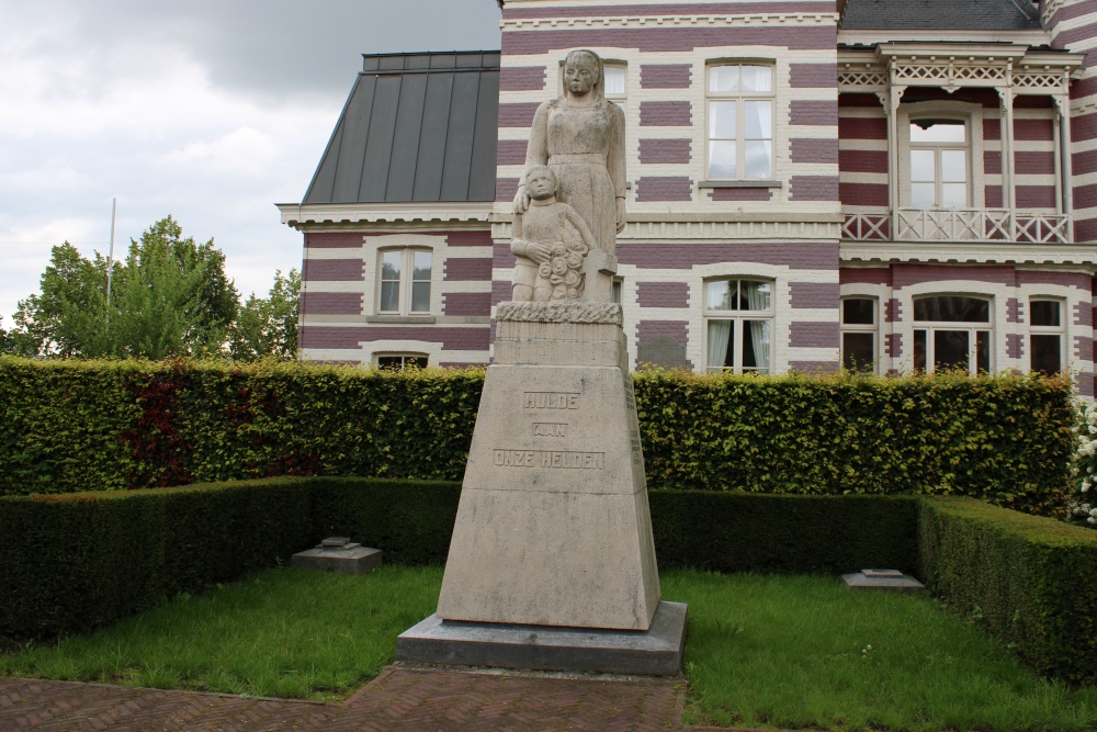 War Memorial Kampenhout #2