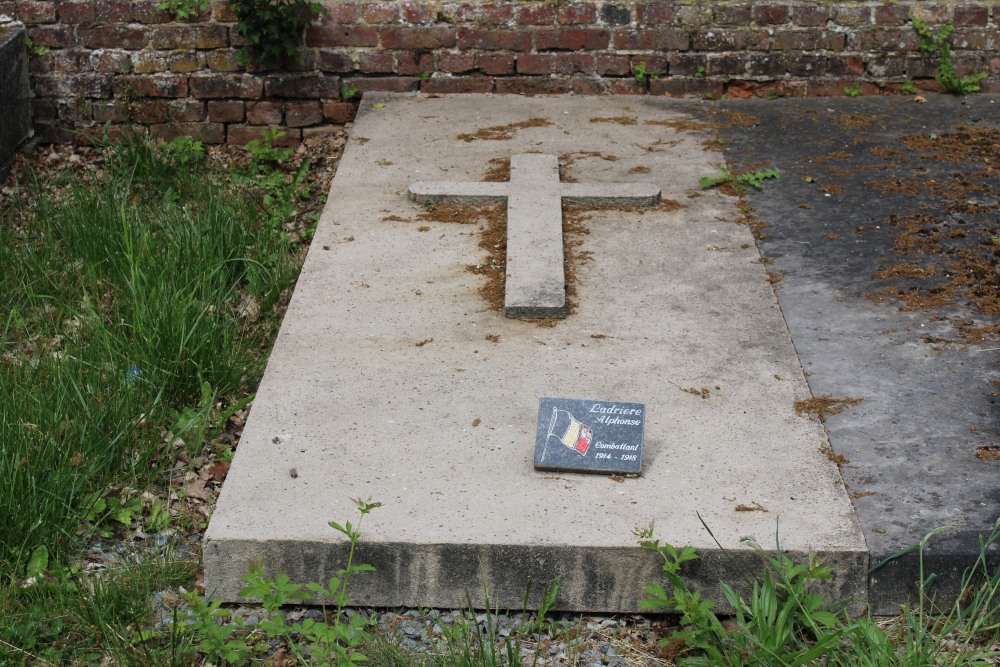 Belgian Graves Veterans Montignies-sur-Roc #2