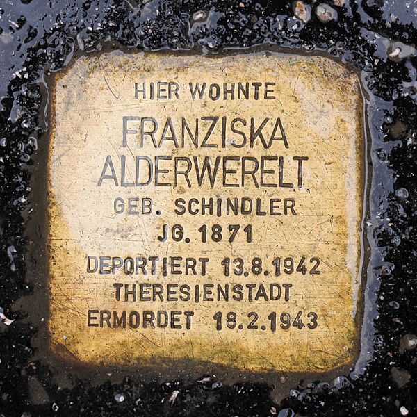 Stolperstein Max-Ott-Platz 4 #1