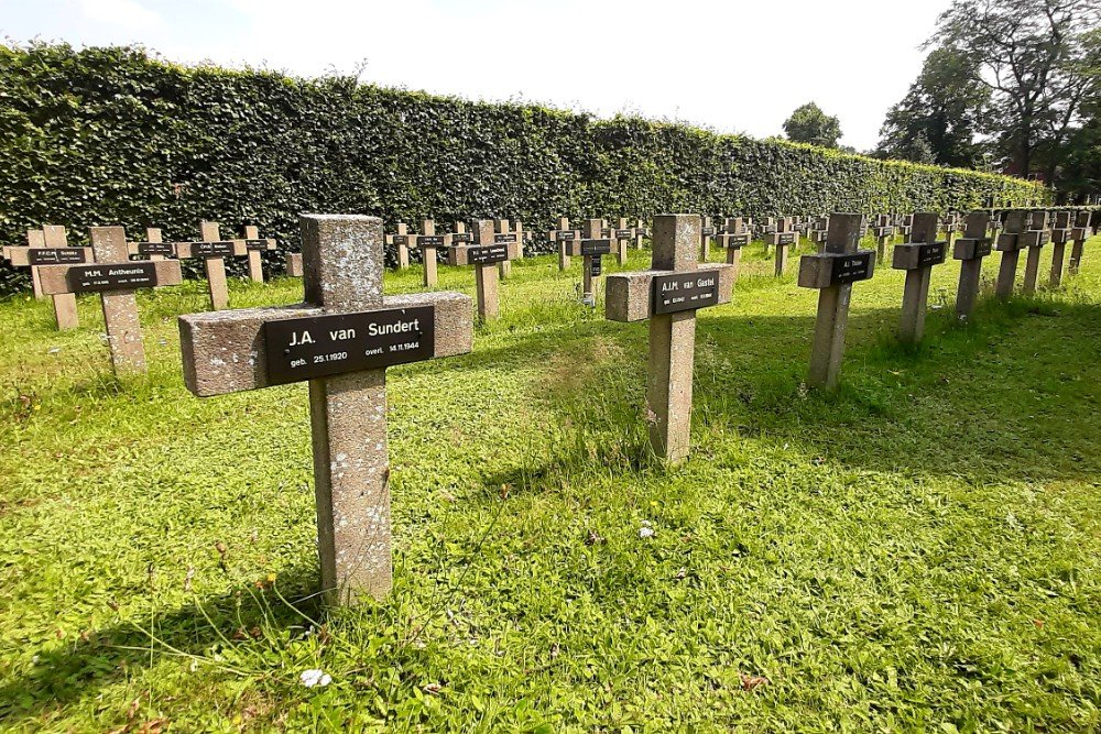 Dutch War Graves Roman Catholic Cemetery Roosendaal #4