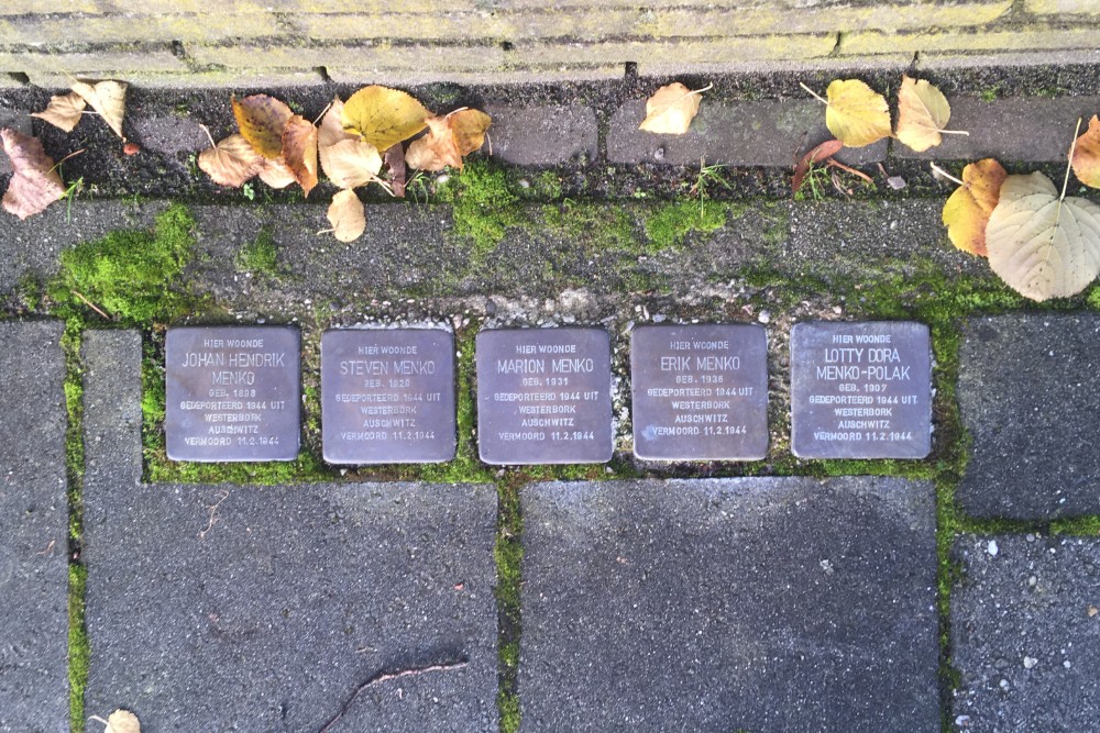 Stolpersteine Diependaalsedrift 16