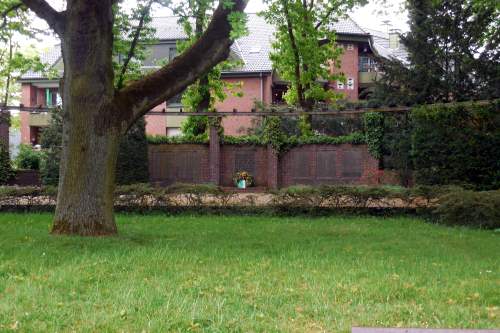 War Memorial Voerde #1