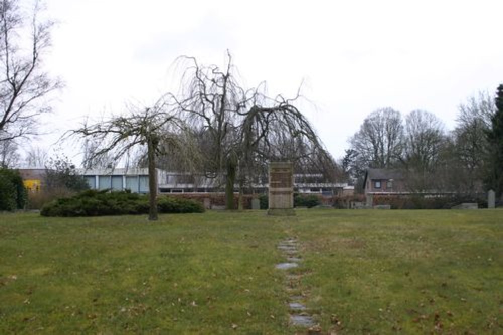 War Memorial Schoonebeek #1