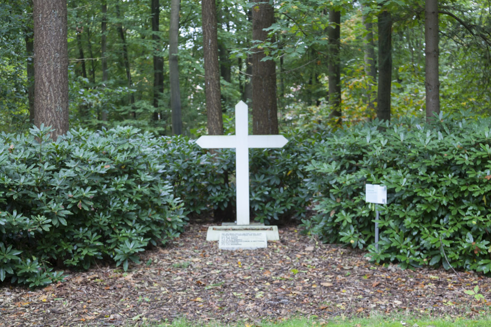 Cross of Remembrance Rhenen #4