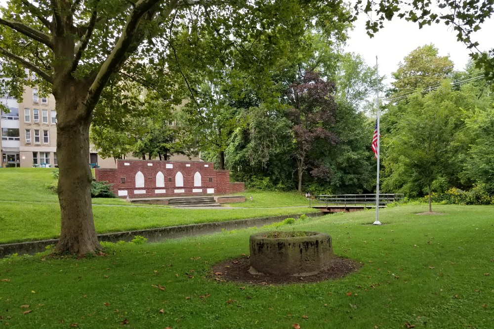 Soldiers Monument #1