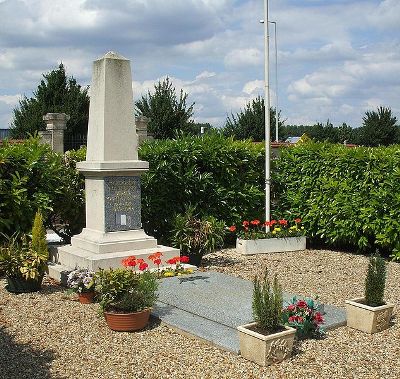 Oorlogsmonument Beaumont-sur-Oise #1