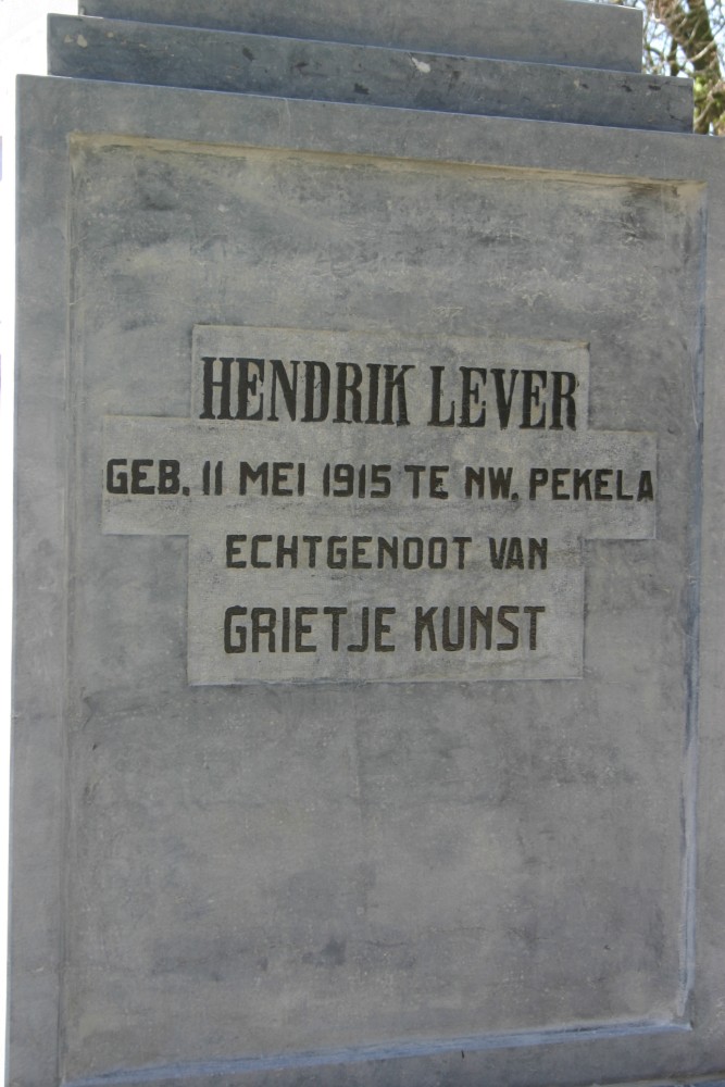 Nederlandse Oorlogsgraven Gemeentelijke Begraafplaats #2