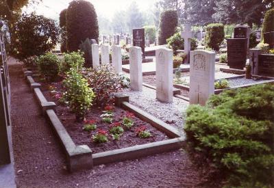 Commonwealth War Graves Maasbree #1